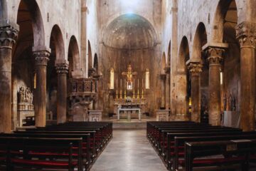 Un miracolo di marmo e luce: la magia del Duomo di Carrara